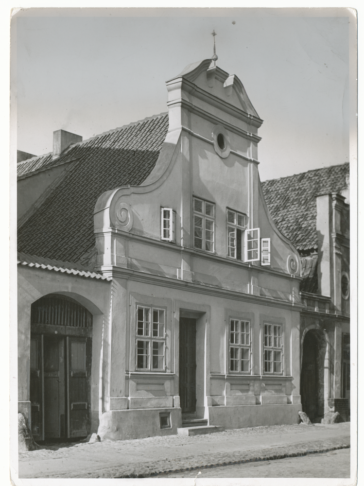 Tilsit, Stadt, Mittelstraße 41 (später Schlageter Straße), Barockhaus