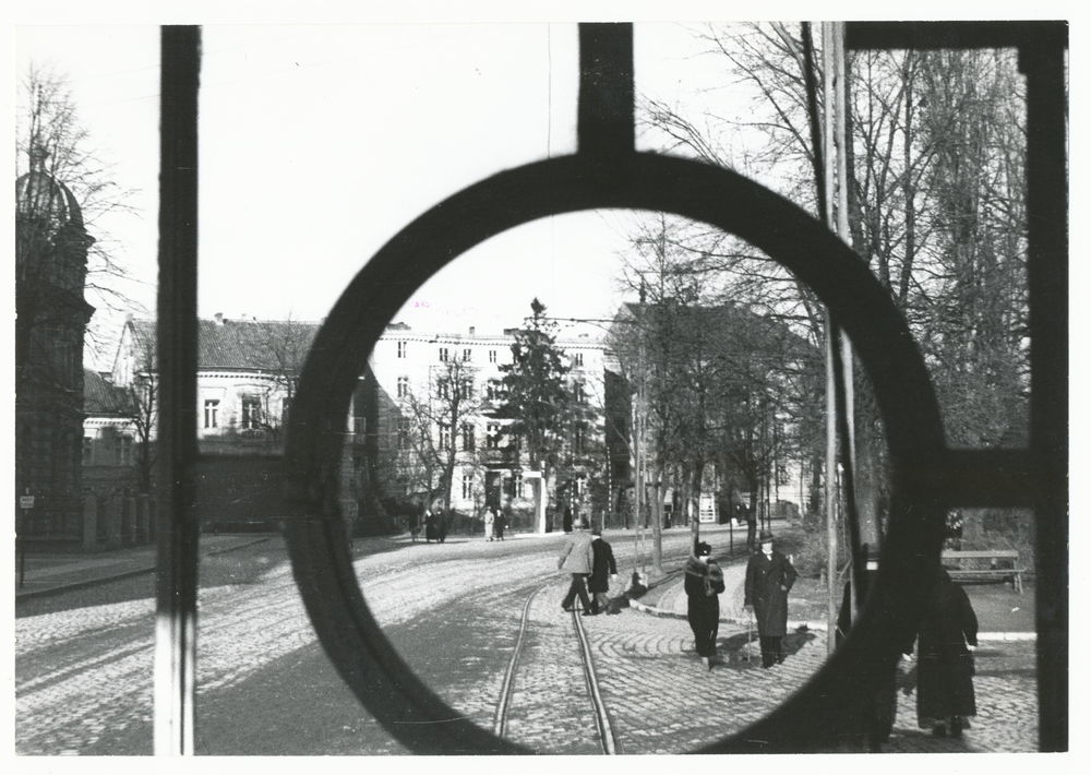 Tilsit, Clausiusstraße, Blick aus der Straßenbahn, Straßenszene