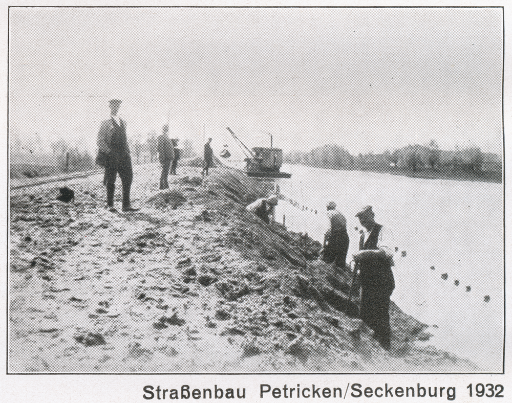 Seckenburg, Straßenbau Petricken-Seckenburg