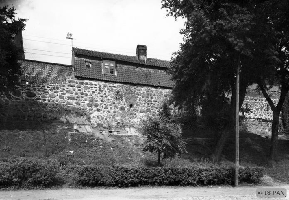 Friedland, Wohnhäuser an der ehemaligen Stadtmauer