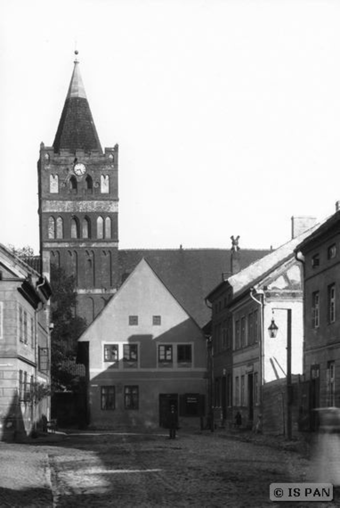 Friedland, Hochmeisterstraße mit Blick zur ev. Kirche