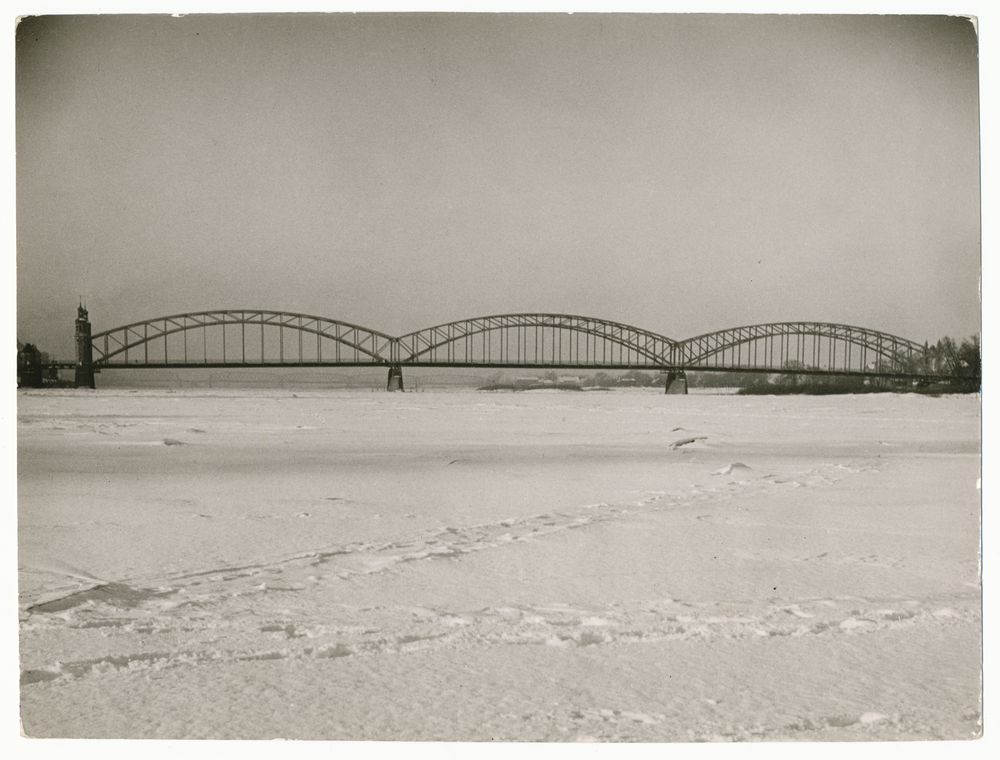 Tilsit, Stadt, Schnee und Eis auf der Memel an der  Königin-Luise-Brücke