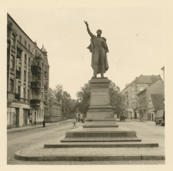 Tilsit, Schenkendorfplatz, Schenkendorf-Denkmal