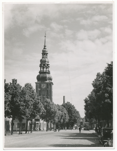 Tilsit, Deutsche Straße mit Deutscher Kirche am Fletcherplatz