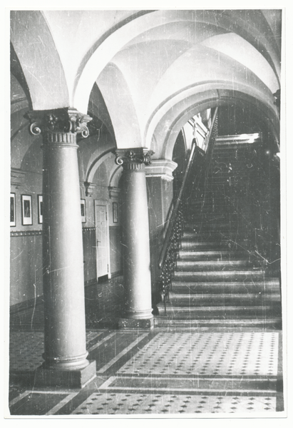 Tilsit, Gymnasium, Treppe von der ersten in die zweite Etage