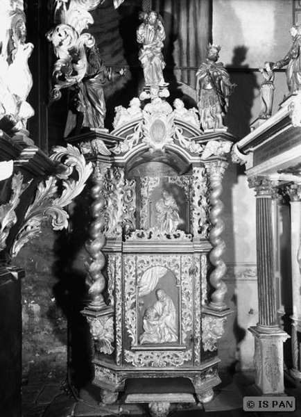 Friedland,Ev. Kirche - Beichtstuhl rechts vom Altar