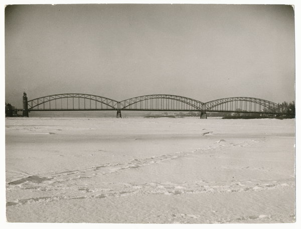 Tilsit, Stadt, Schnee und Eis auf der Memel an der  Königin-Luise-Brücke