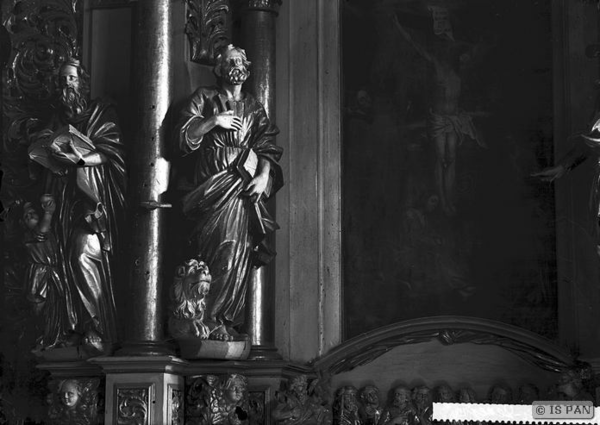 Klein Dexen, Ev. Kirche - Detail vom Altar - Figuren der Evangelisten Matthäus und Markus