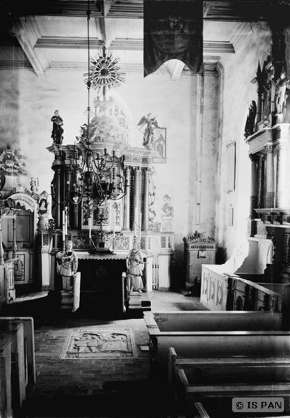 Gallingen Kr. Bartenstein, Ev. Kirche - Blick zum Altar