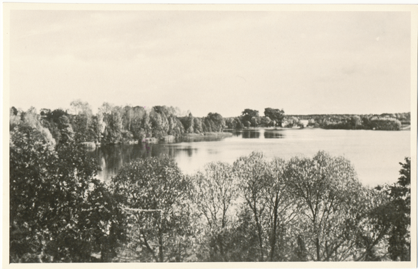 Sybba, Seeblick mit Ort