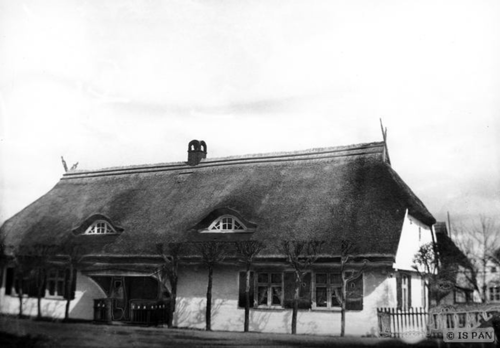 Gilge, Gehöft Nr. 47 (Pfarrhaus) mit Verdachung am Vordereingang