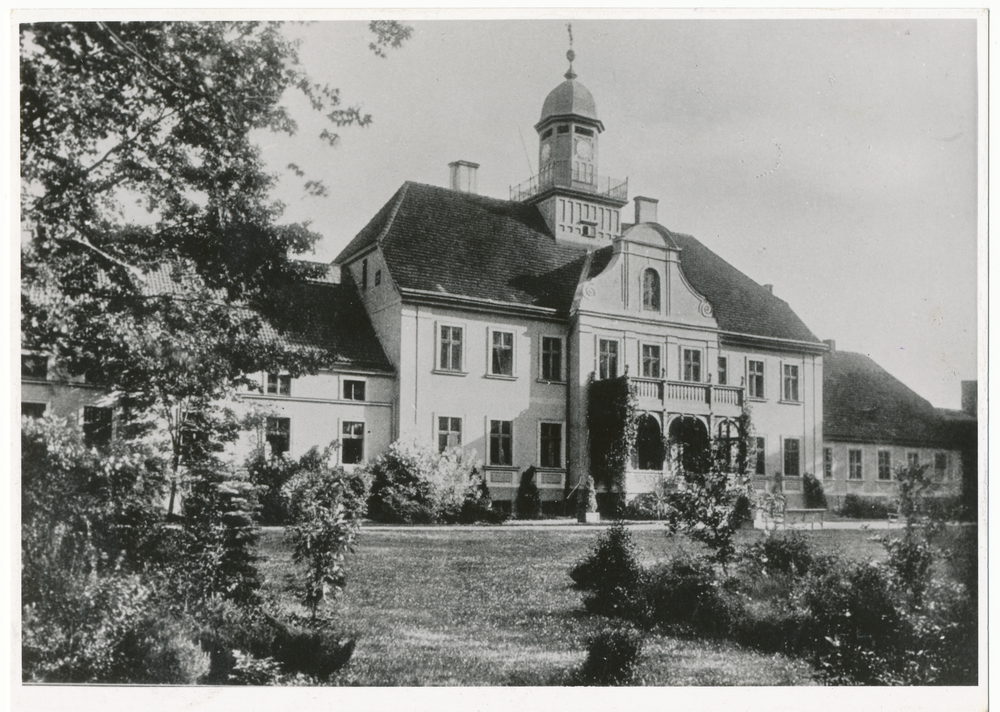 Groß Trakehnen, Schloss, Gartenseite