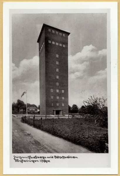 Mohrungen, Neuer Wasserturm und Jugendherberge