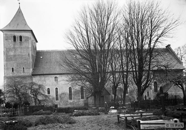 Germau, Ev. Kirche - Blick auf die Südseite