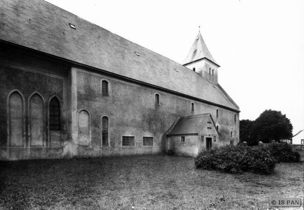 Germau, Ev. Kirche, Ansicht von Nordosten