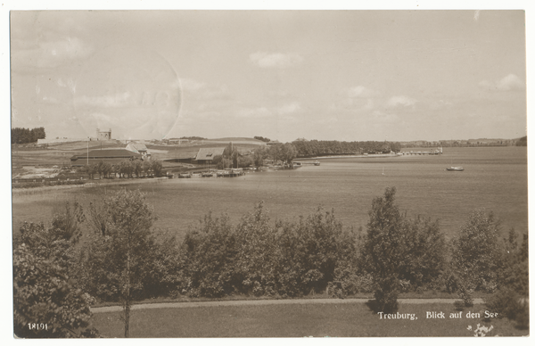 Treuburg, Treuburger See mit Blick auf das Kreiskriegerdenkmal