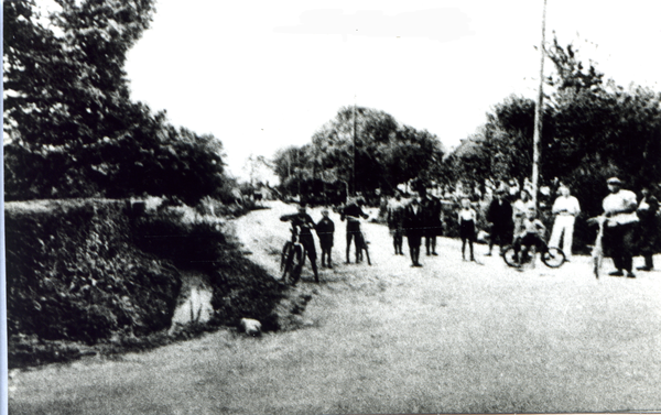 Fuchsberg Kr. Samland, Gem. Fuchsberg, Straßenpartie