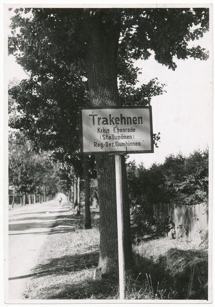 Trakehnen, Ortsschild