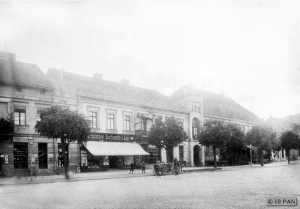 Lötzen, Ansicht des Marktes mit Hotel "Deutsches Haus"