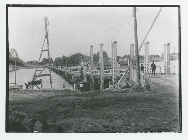 Tilsit, Stadt, Die alte Schiffbrücke