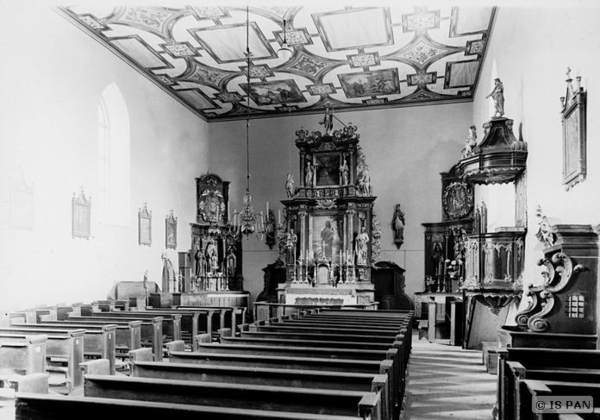 Glockstein, Kath. Kirche - Blick zum Hochaltar