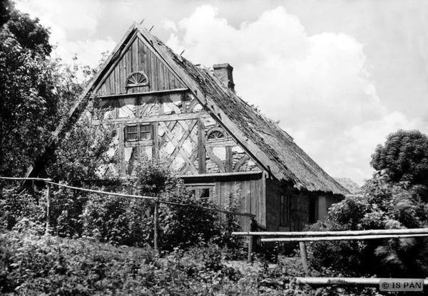 Glockstein, Kammhaus mit Fachwerkgiebel, erbaut in der 1. Hälfte des 18. Jh.