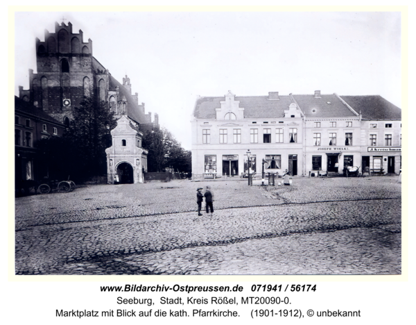 Seeburg, Marktplatz mit Blick auf die kath. Pfarrkirche