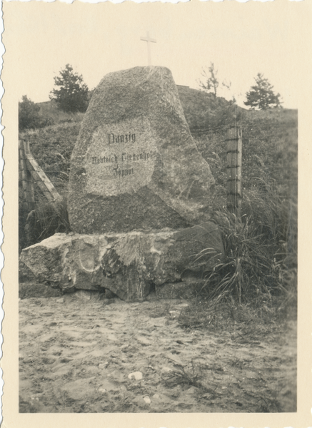 Weißenberg, Westpreußenkreuz auf dem Weißen Berg?? und Stein Danzig