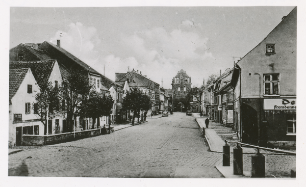 Wehlau, Große Vorstadt mit Steintor