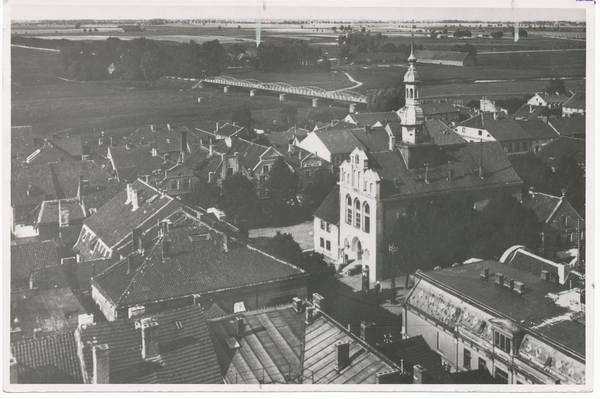 Wehlau, Ortsansicht mit Rathaus vom Kirchturm aus