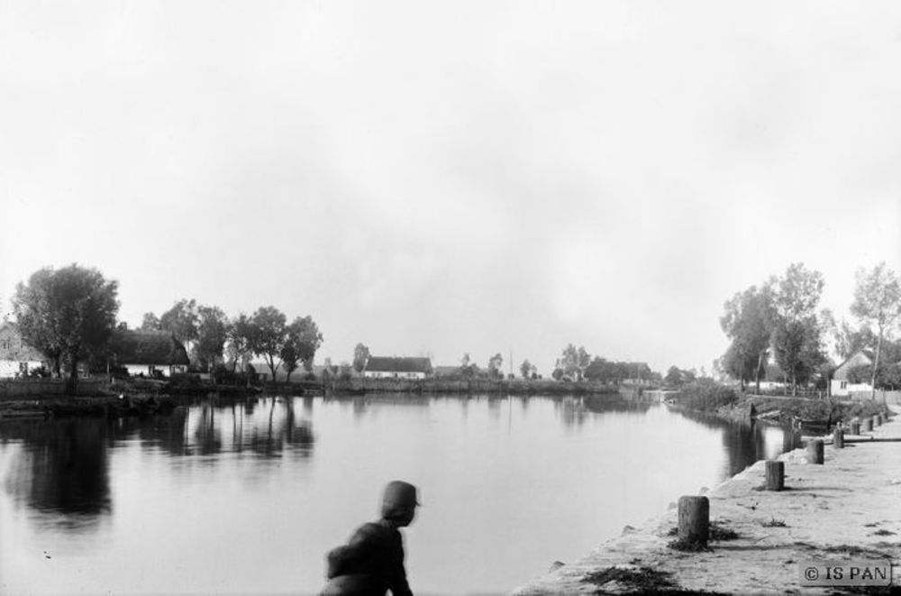 Groß Friedrichsgraben II, Fischerhäuser am Kanal