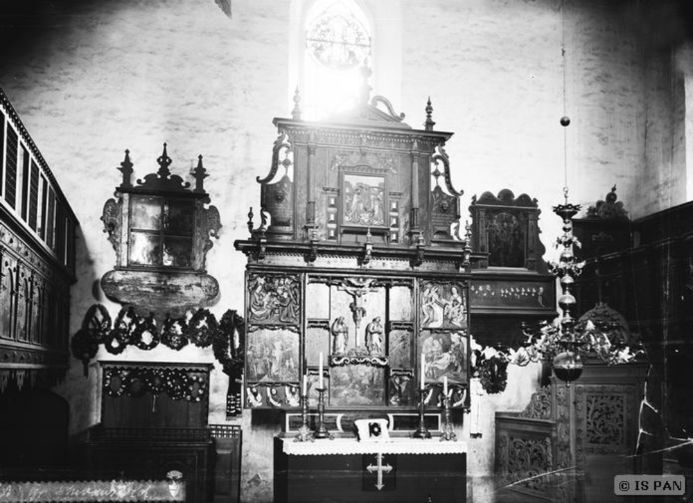 Groß Schwansfeld, Ev. Kirche - Blick auf den Altar