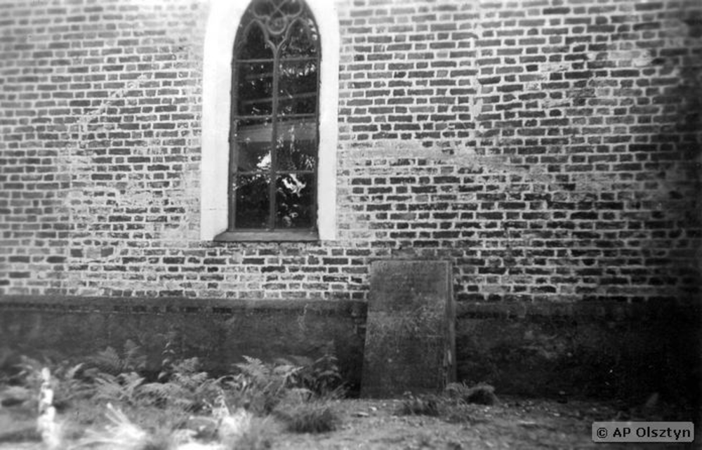 Groß Wolfsdorf, Ev. Kirche - Alte Bauansatzstellen an der Nordwand