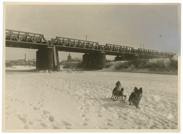 Wehlau, Eisenbahnbrücke im Winter