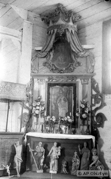 Groß Lensk, Kath. Kirche - Rechter Seitenaltar