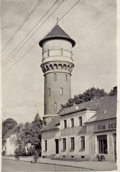 Mohrungen, Wasserturm an der Str. Dąbrowskiego