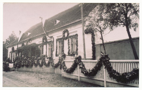 Alexkehmen, Gasthaus