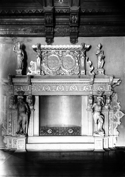 Königsberg, Schloss, Kamin im Moskowitersaal