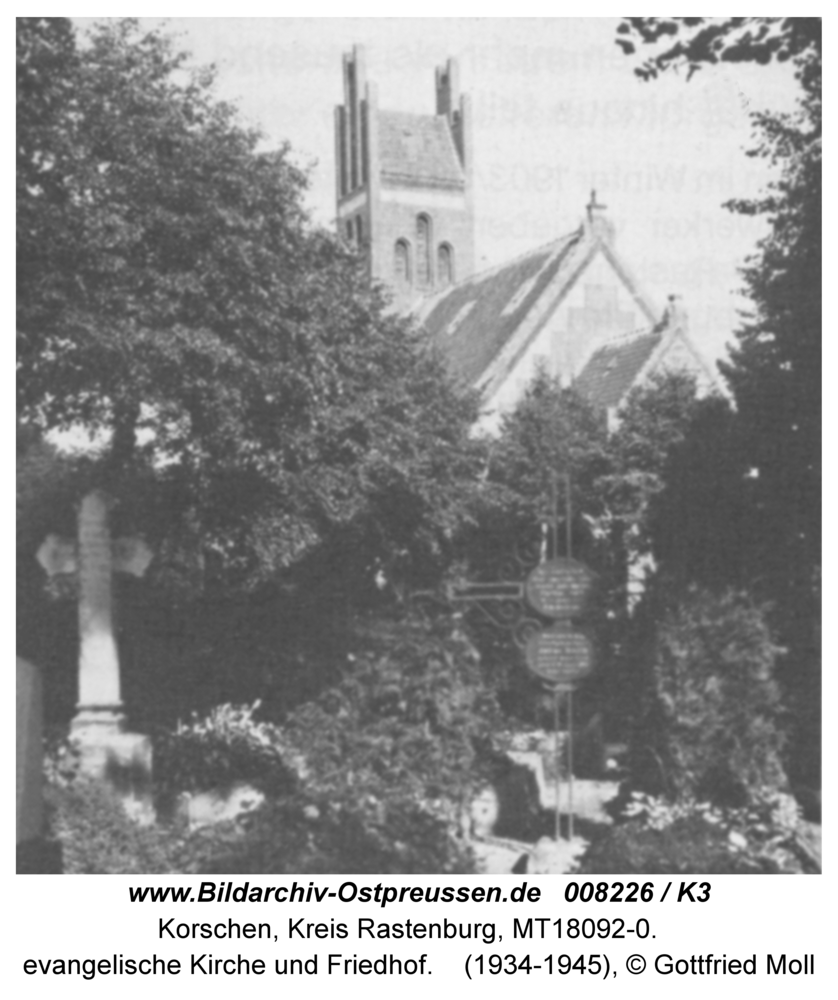 Korschen, evangelische Kirche und Friedhof