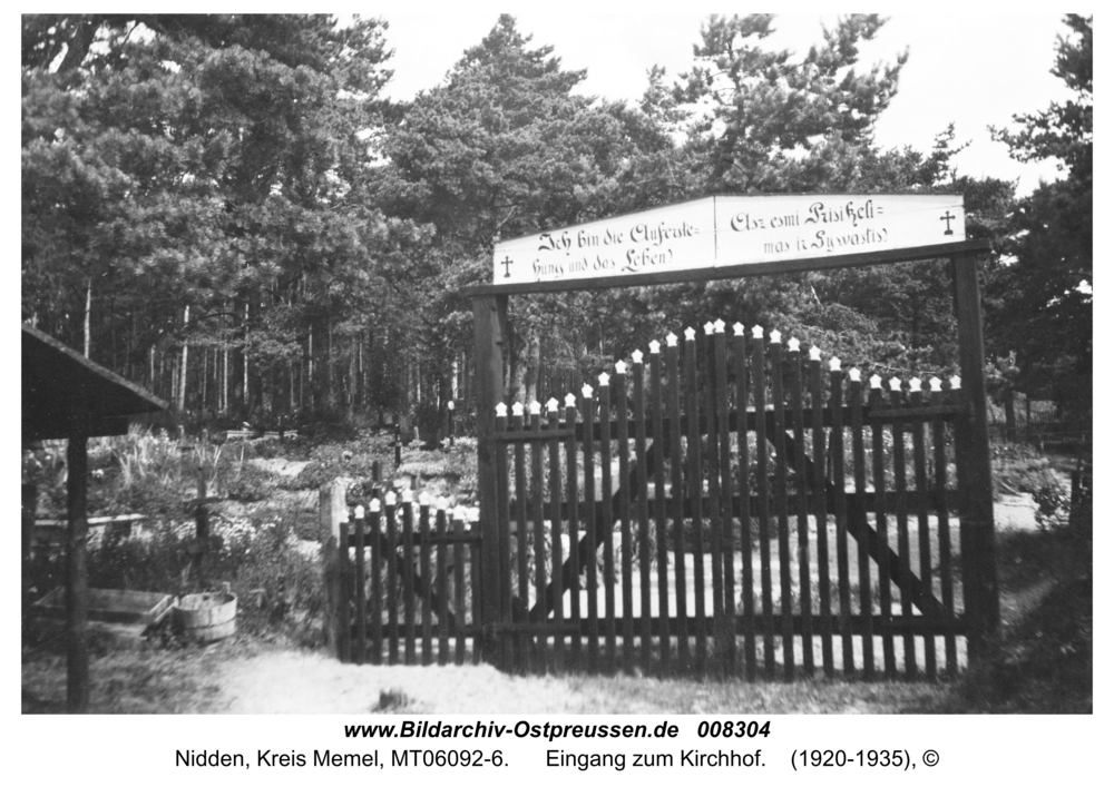 Nidden, Eingang zum Kirchhof
