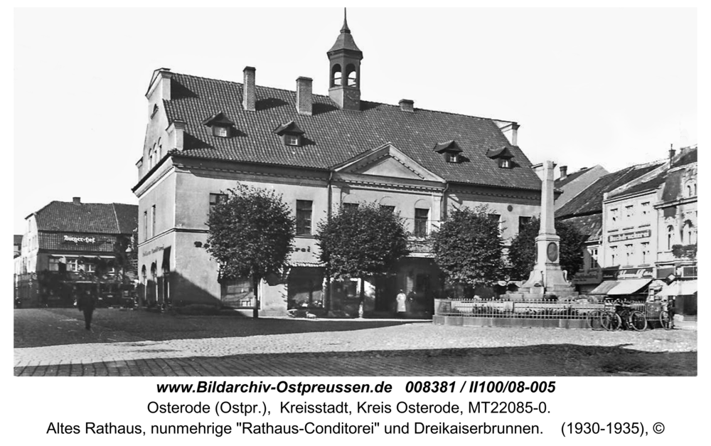 Osterode, Altes Rathaus, nunmehrige "Rathaus-Conditorei" und Dreikaiserbrunnen
