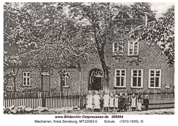 Macharren, Schule