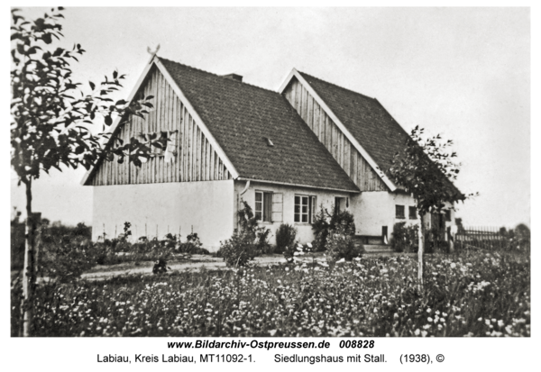 Labiau, Siedlungshaus mit Stall