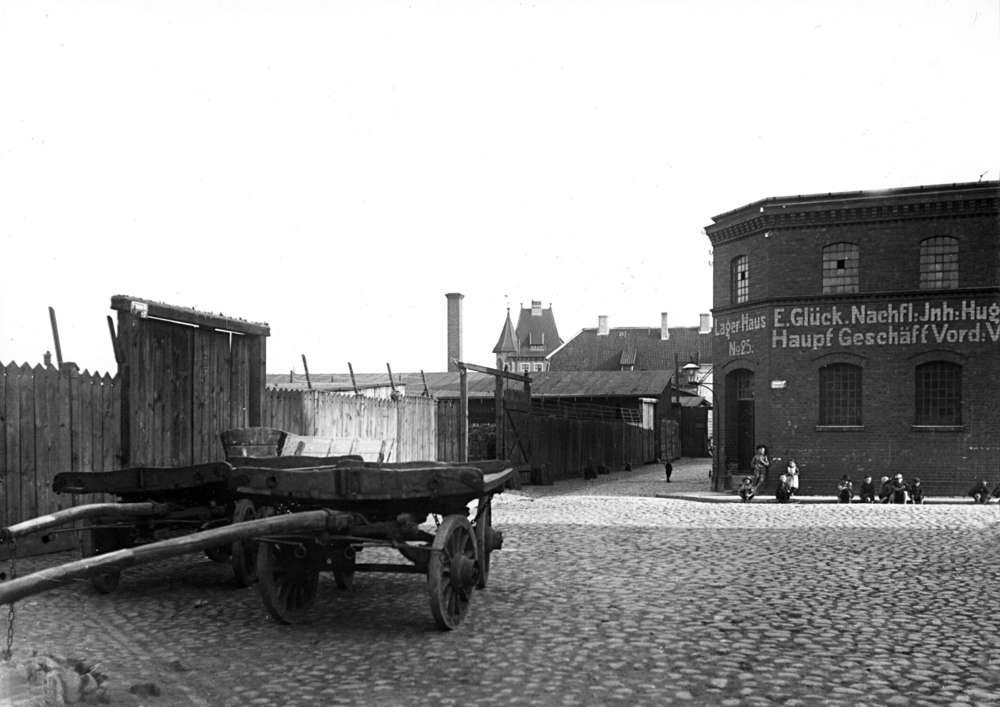 Königsberg, Teilansicht der Tamnaustraße