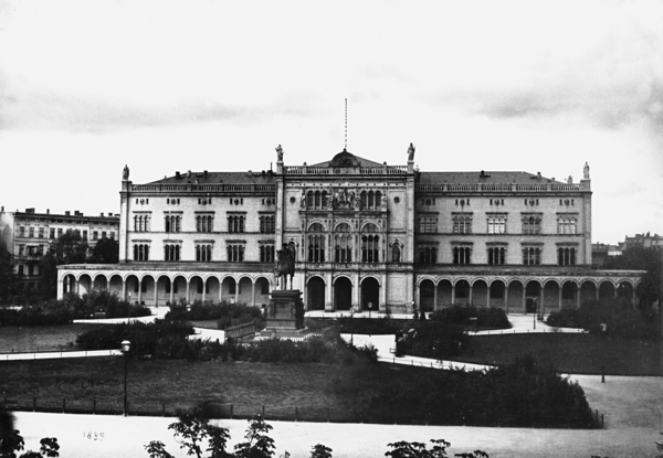 Königsberg,  Neue Universität und Reiterstandbild König Friedrich Wilhelms III.