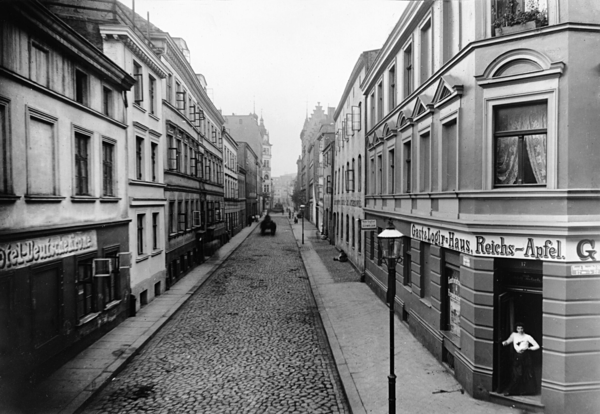 Königsberg, Blick in die Vorstädtische Feuergasse