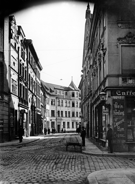 Königsberg, Blick in die Fleischbänkenstraße, Häuser Nr. 33-38