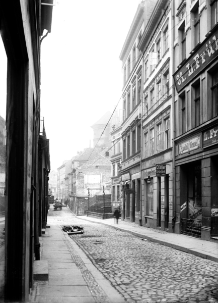 Königsberg, Teilansicht der Bergstraße vor dem Abbruch der Wohnhäuser und dem Bau der Schlossterrassen