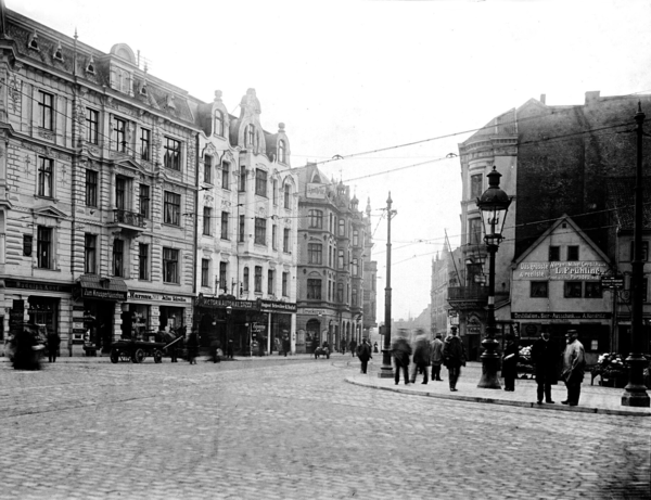 Königsberg, Moderne Wohnhäuser am Roßgärter Markt