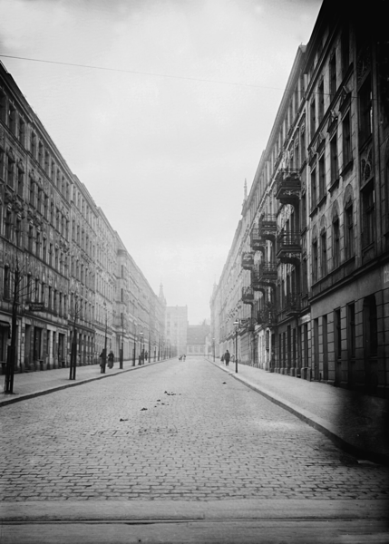 Königsberg, Blick in die Hippelstraße mit den Häusern Nr. 12-22 und 1-11